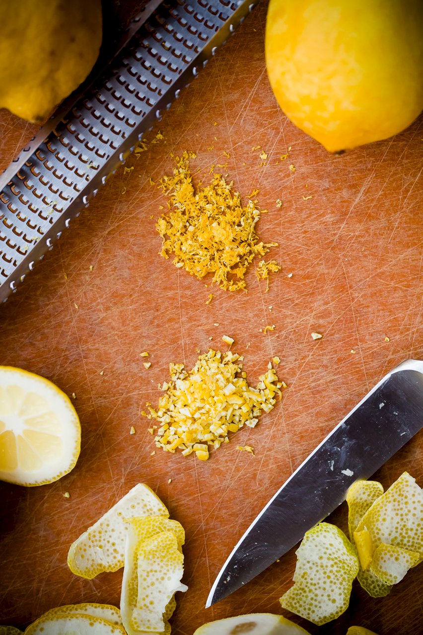 Zesting lemon with a microplane vs a knife